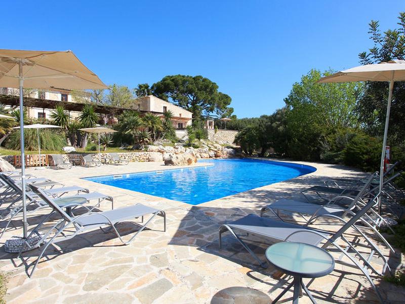 AE4FFB252DB3A1AB6E59965CC4E9F2DE