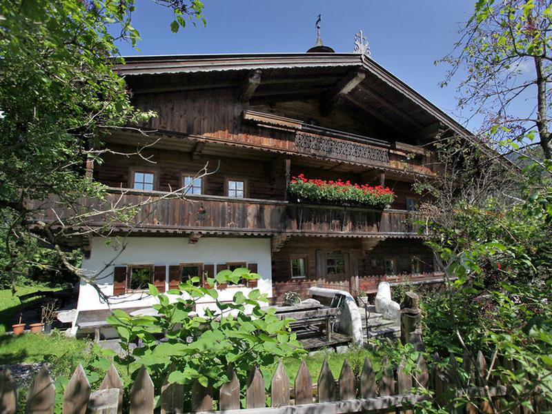 EF1490892D6F870C64510AD5C9E3BAD1