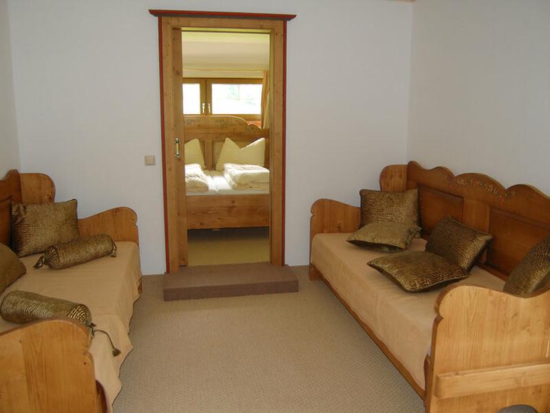 B2DAEC6BC025B4ED9EFF334B959C2D39