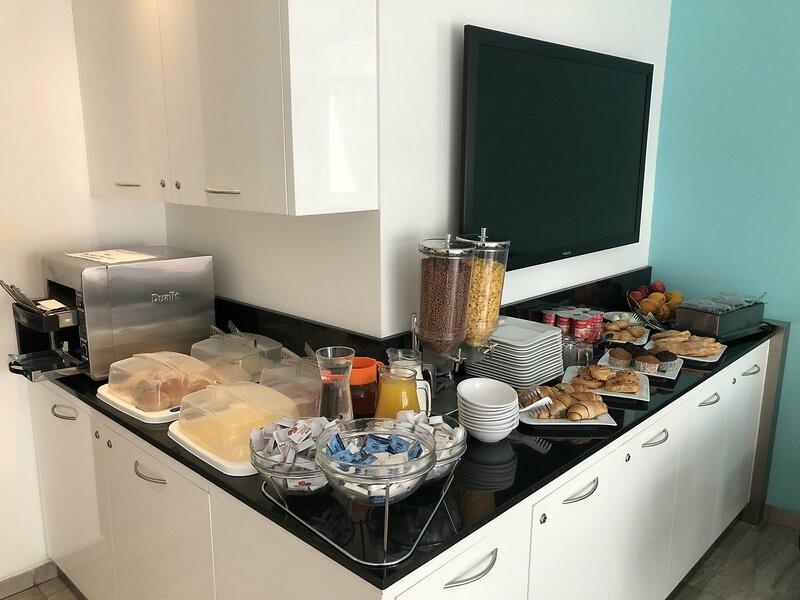 EA389F0D89BBC144C41427AE0E0BDFF5