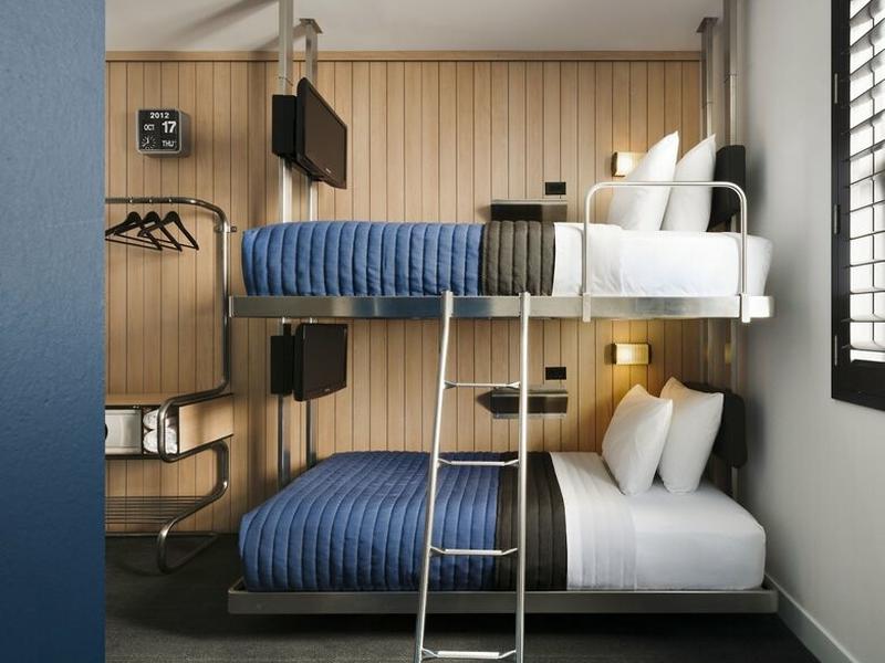 15C6AA70AA0EFC1131C6A0AF396A894E