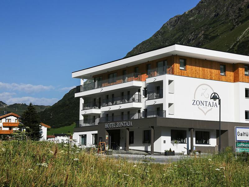 B16914725B0576DC3225CC4B150FCEFD