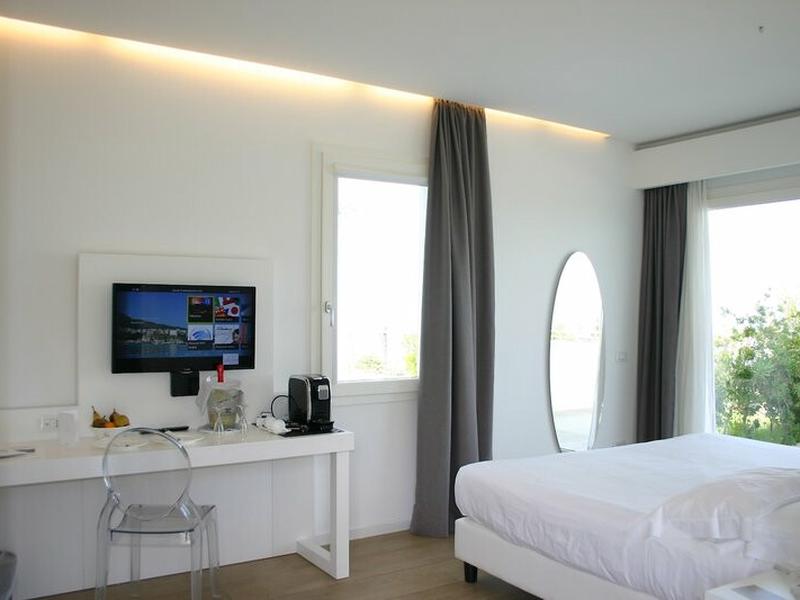 F8D8899667E0251358E34F806035CD91