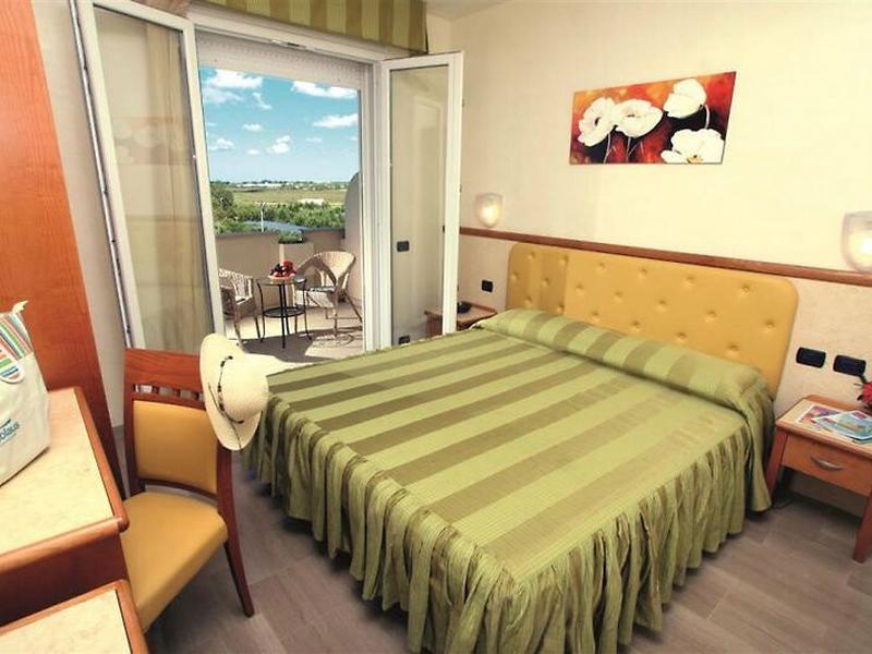 98388B2D970546AA2237255076BDE4F4