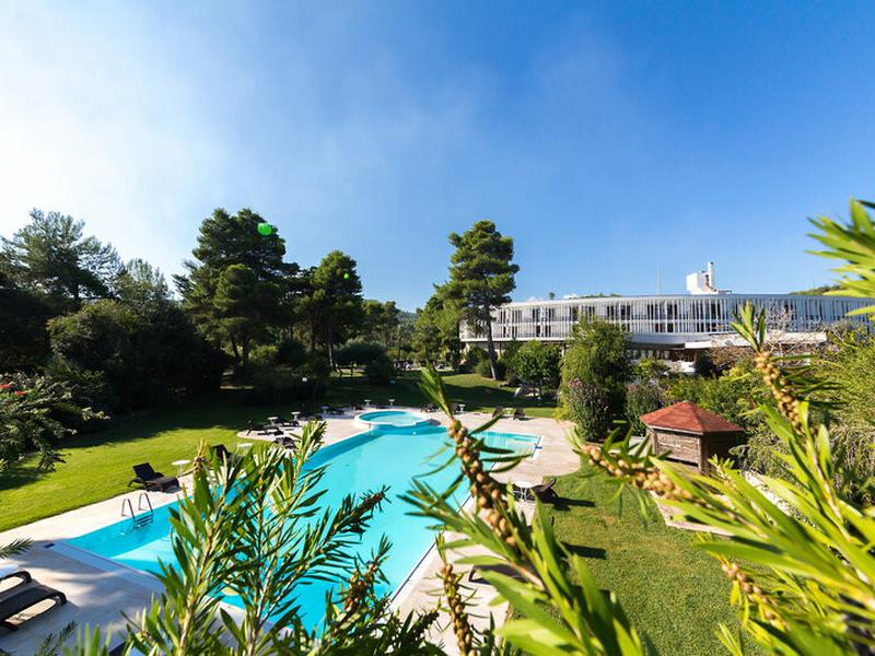 F6586C135C1B30DC88C9D996BC43C704