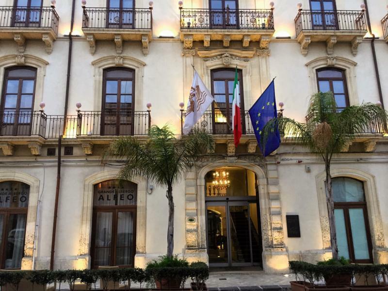 3662332162CEC7418257C3E97872B9E5