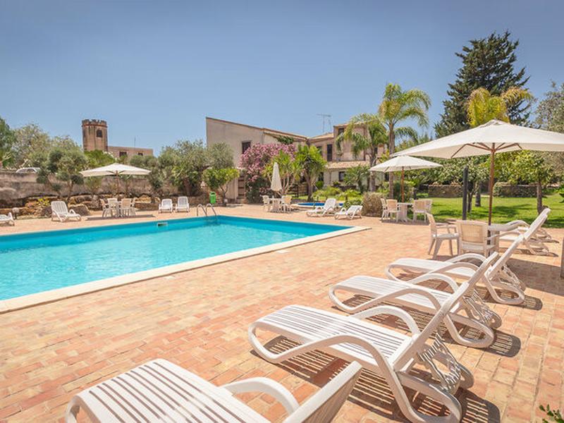 E9A3A05B0483A8D87E951871BD00B718