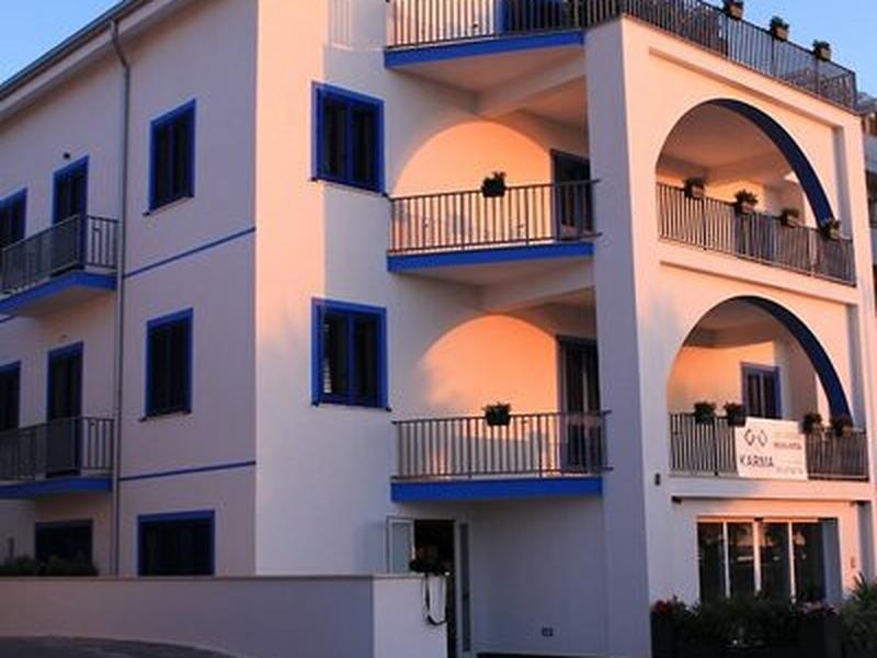 8FBAC425B6EE70A88903D0C06501B3F1