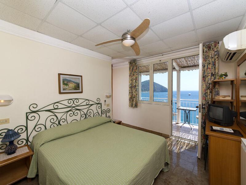 2406BE04365F3DDDDF6FC6934B661816