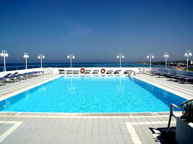 AB6FE8D25B7A43C012F88A00394C26F9