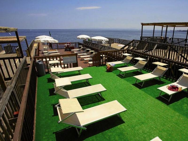 48B21D767D6376046445854677768A0A