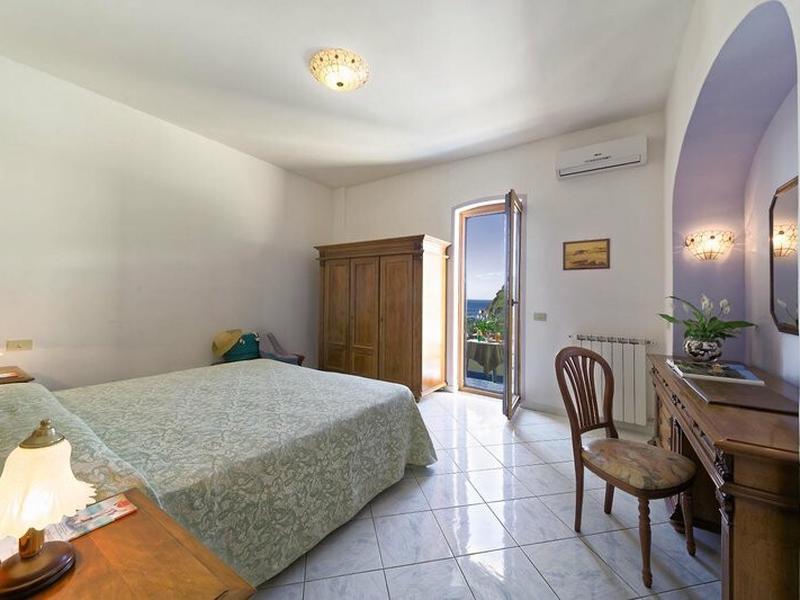 6A6AB12BD4E4BD5A039F2AC5DC35C57E