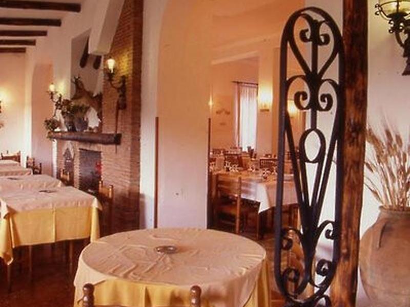 72BC2327A4F63BFC426E8E6728FF104C