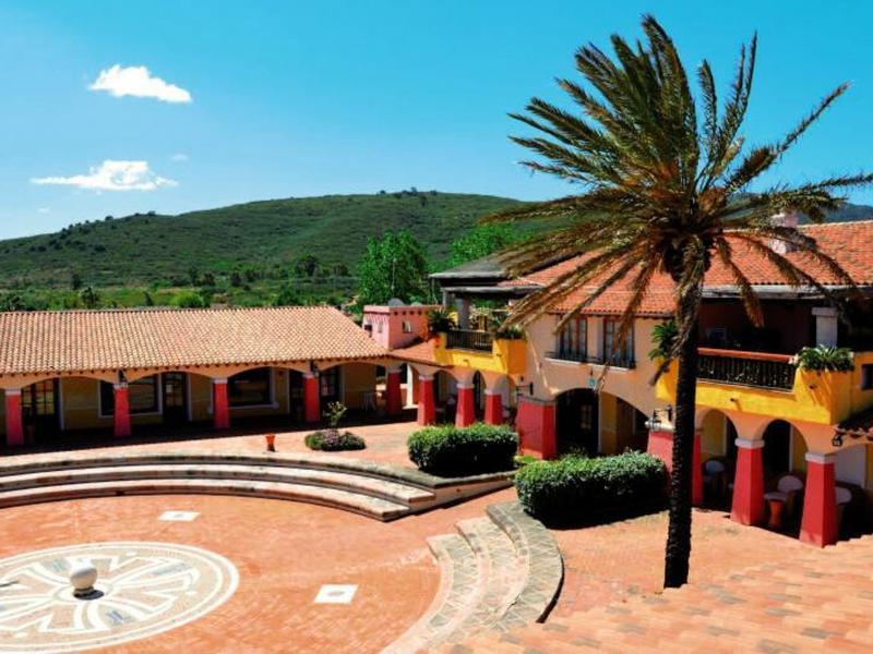 E312319FD720E8F27F9893AB696D9987