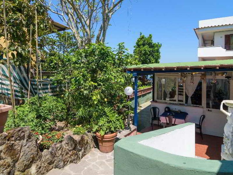 AFCBB35013A31F7467F1DB4D0C6D43B7