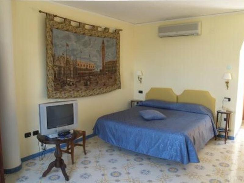 5E60EA94CF69E083F7385B183CA77D2E