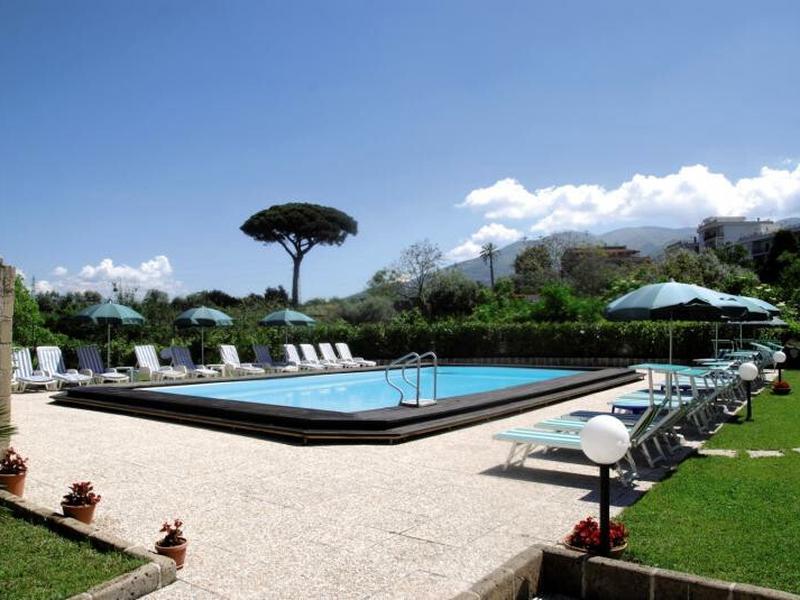 25FB3E6301FE975C99132C4102E558F8