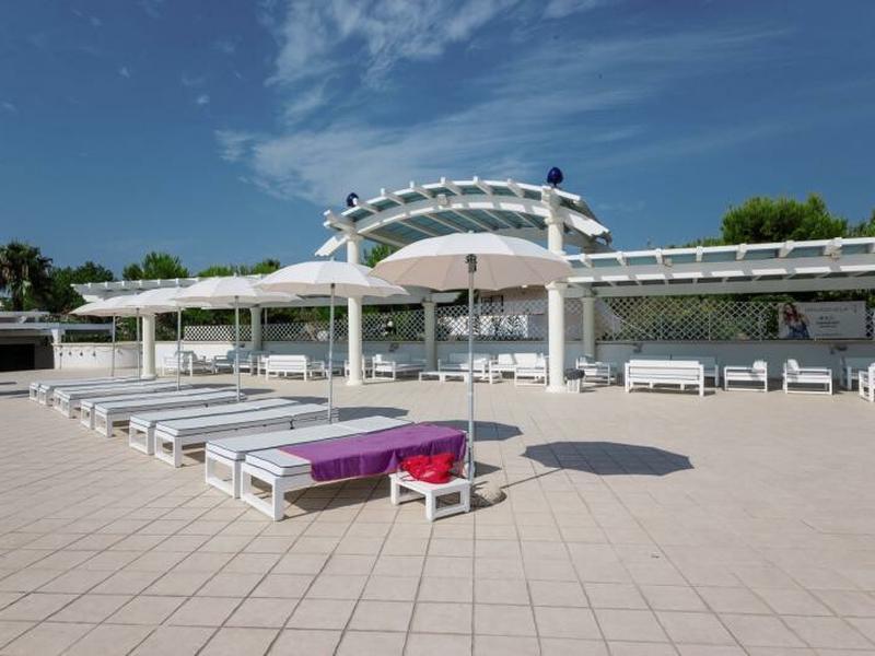 F12827542374CC544C30E5F6830A1AC6