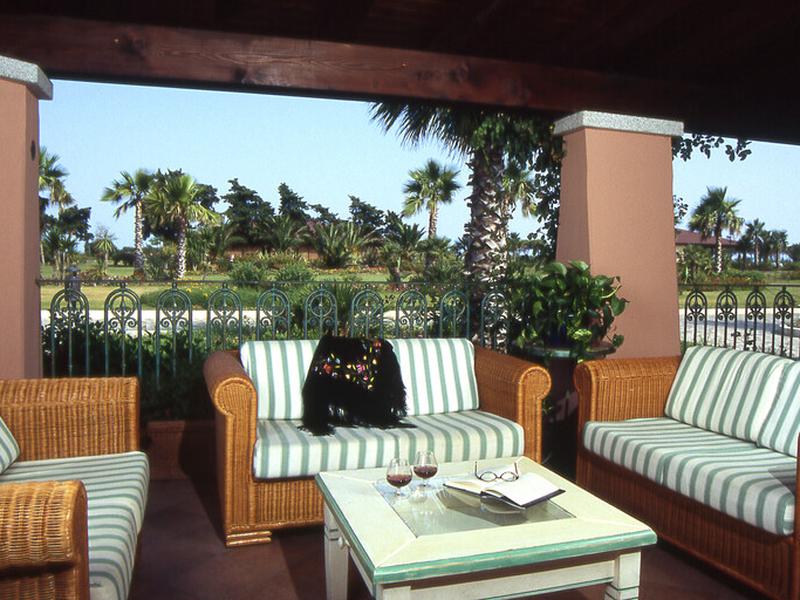 6EB21C846AB9855E5A45C2AB7D1DE1B1