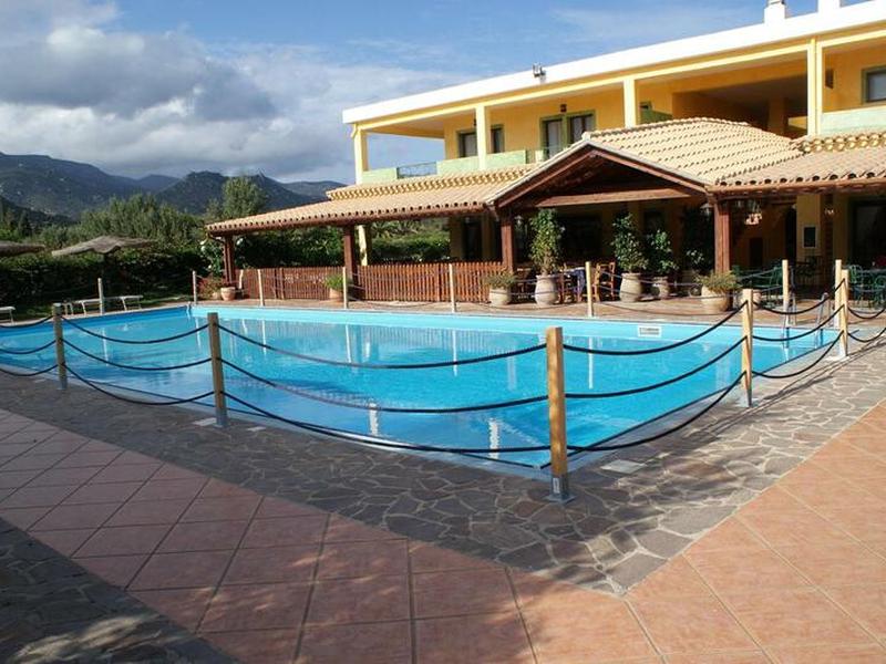 760338D70BF7D8F84CF1A37CA97E6298