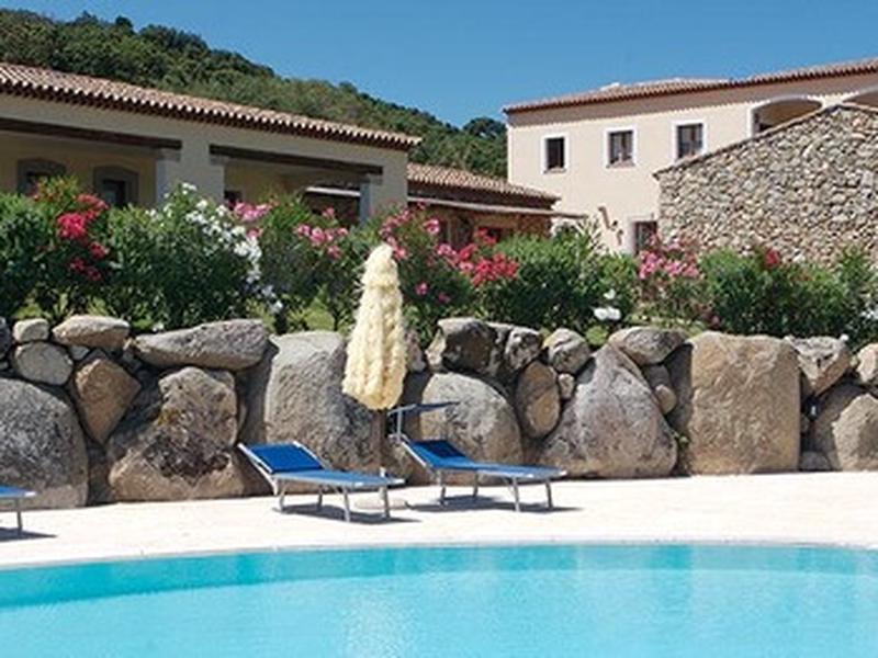 9300644BFB5210FE67E0A1C8D2F6C051