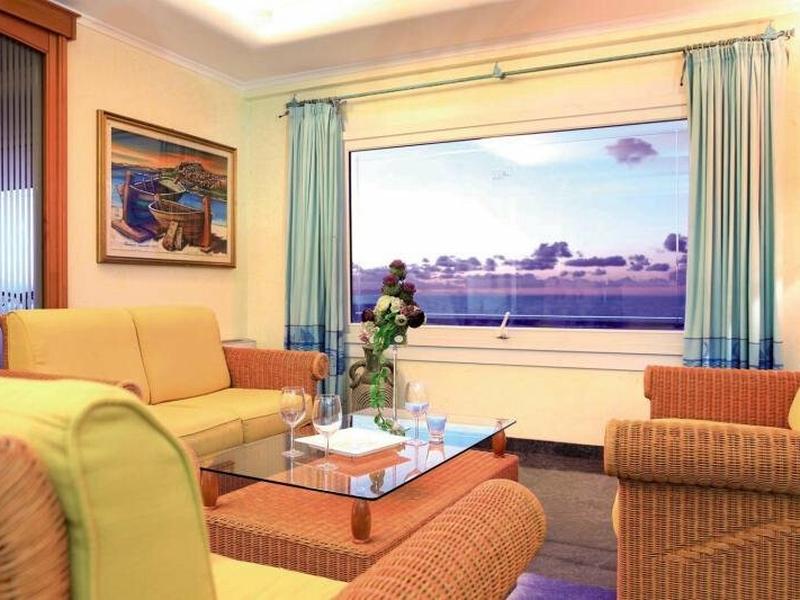 99E5DA40C5A111F0FC2ED25786F3A631