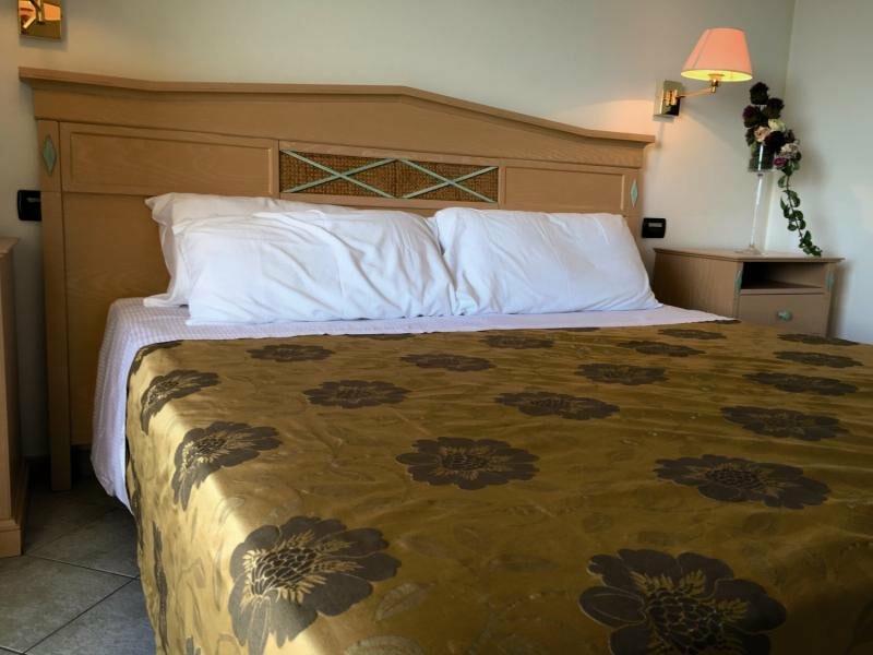 15E3A133AADF3FE2934E92083C45E869