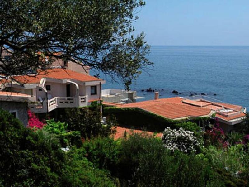 5E636EF0C164F885110AF0F5430DF786