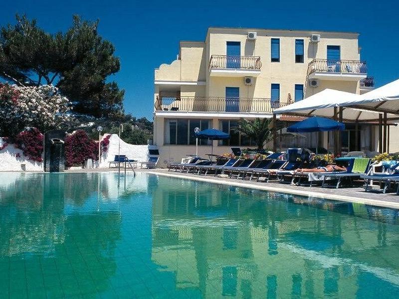 D81BDFA9EEF103E2C0315A4086A1D344