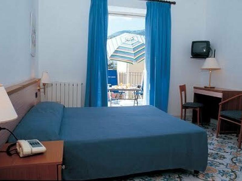 BDD415C8778881FA7BABCFFCAEC198E1