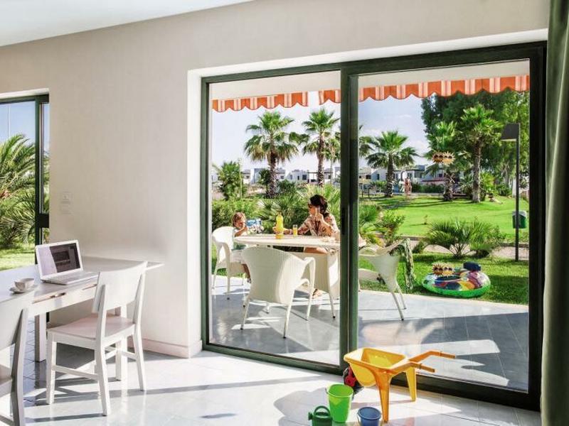 DA05B617792D4C67BB6F005260B12408