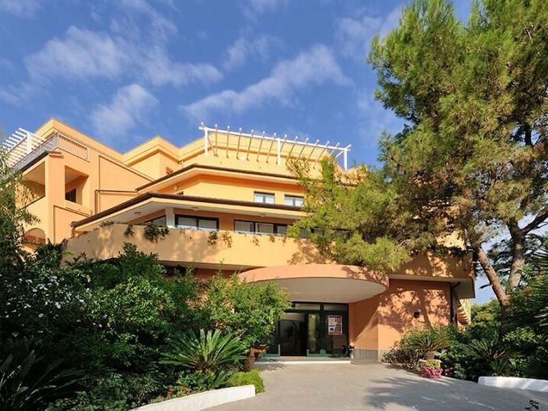 4F778D562E5CE99F77DEF5749C585D14