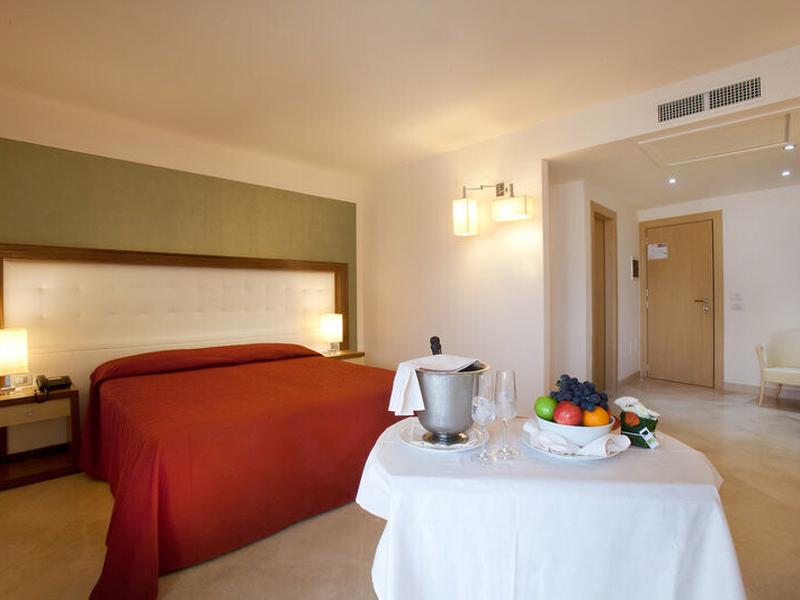 35FF2328FDD8531C1E1BAF909E80E31D