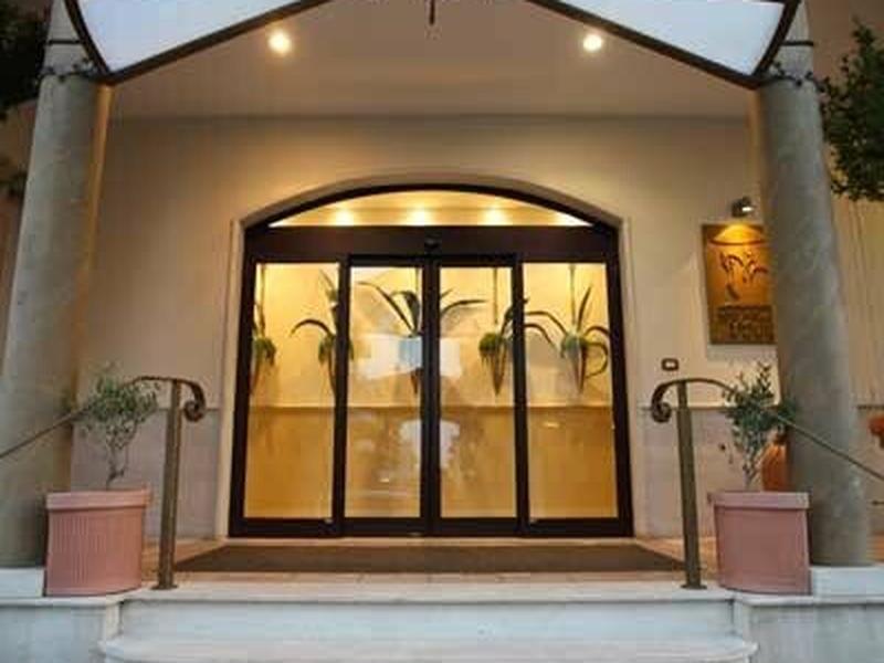 0124BE28AF4644B05BCE12D087A9EE1D