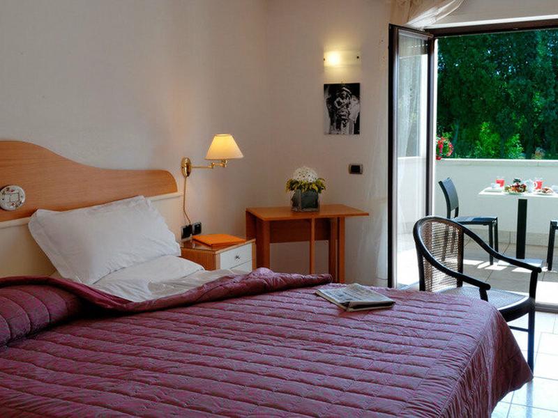 3DE6F4754CE5412AFF285D7C331BA6EC