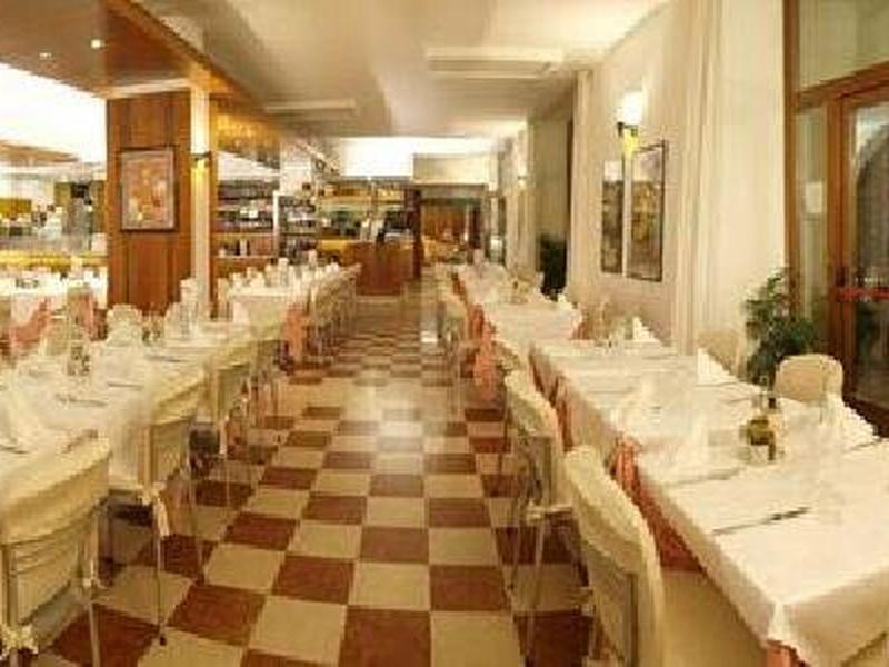 93561C143AED148F320F9C49BDCD7F6D