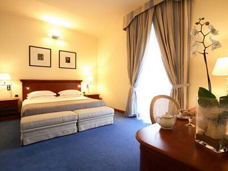 2A12653394413905D35EB53F56D95082