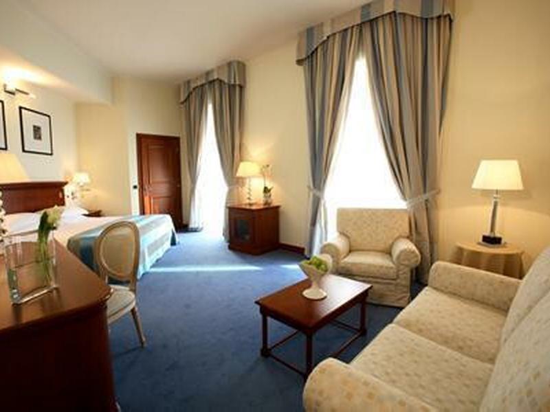 056ADD16836B9C3A7029D5B81B5CD55C