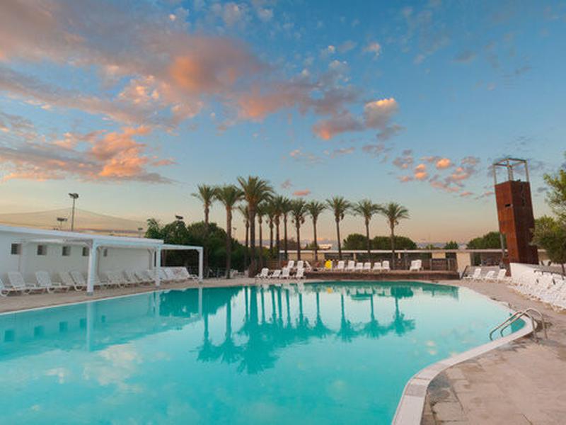 4159B23F50C3DD38CEB127688D49E5D4