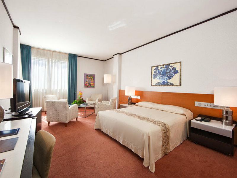 8725414D621EBCF161B8A6CCE4FEBC73