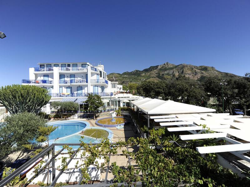 127D5D5E410FA25FB457FF6C2FFF2CDC