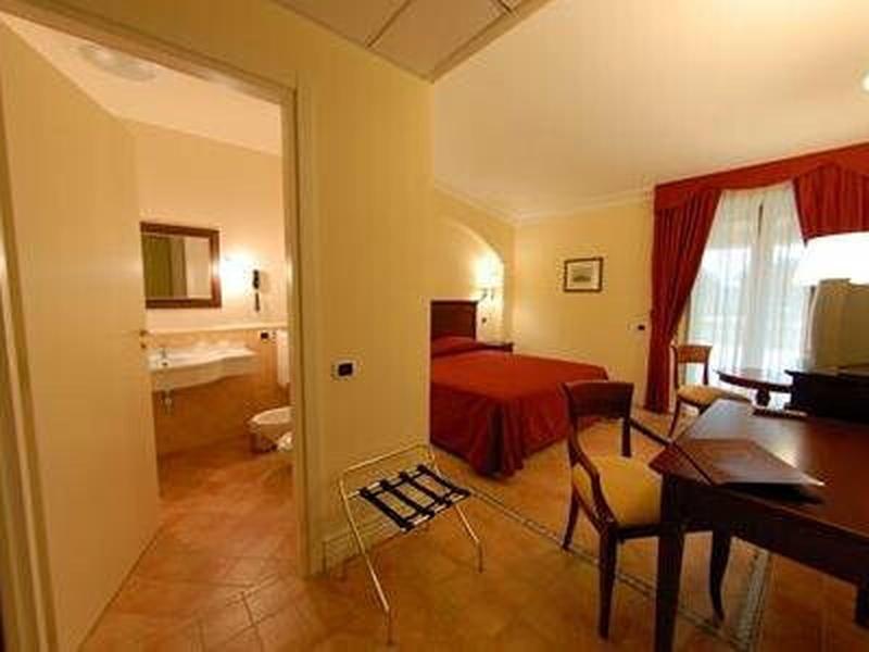 021860F24D10E6566CD26DAC5122C828