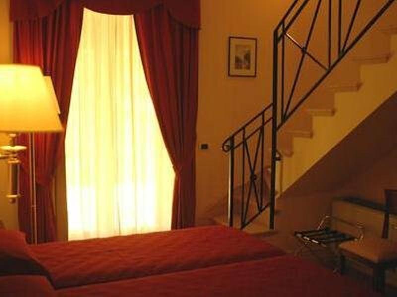 453594900DB037145437CF5CA762A68F