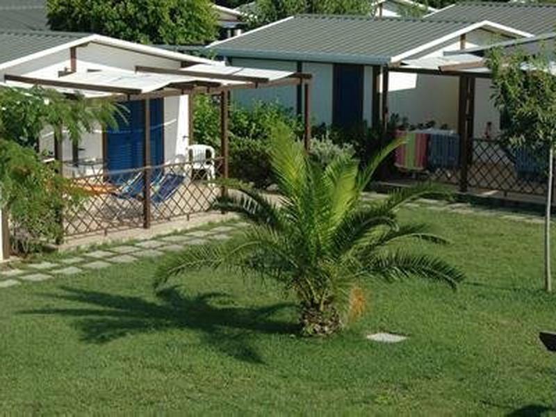 7C7C1DB16D1A55DEB48D8F727F97D37A