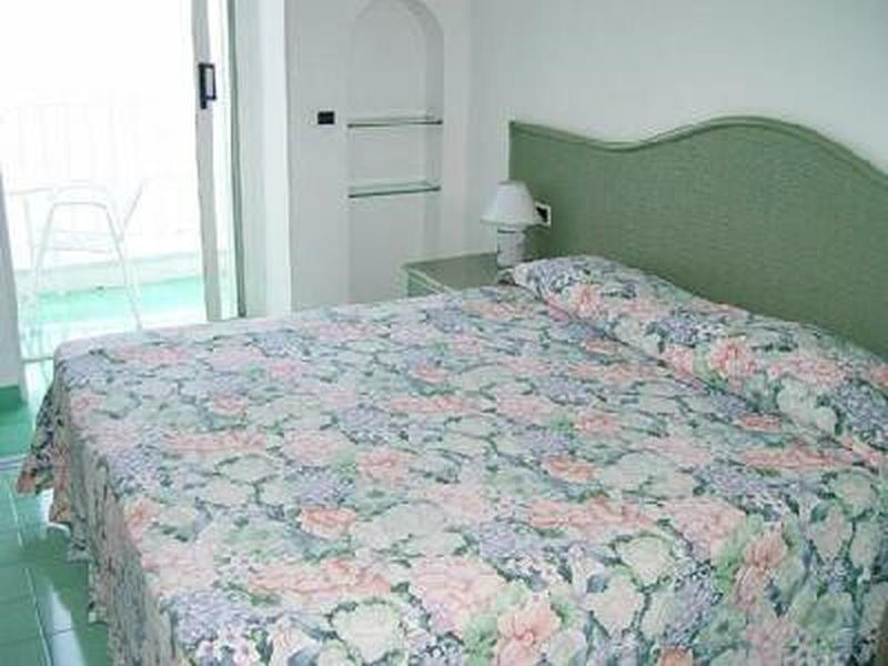 7BF7DB1679EBE1905496B099D39BFD67