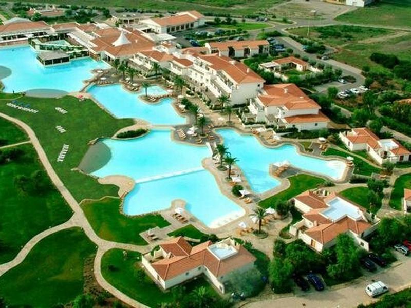 C535128F56FB4C1920EA32A188BE051A