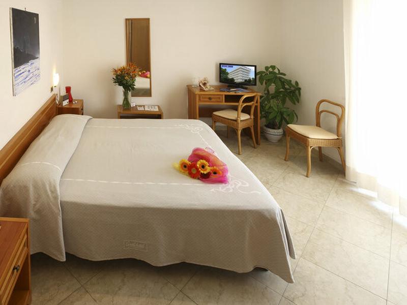 8FB7E151837EFCBC42D0D5DFB72A5366