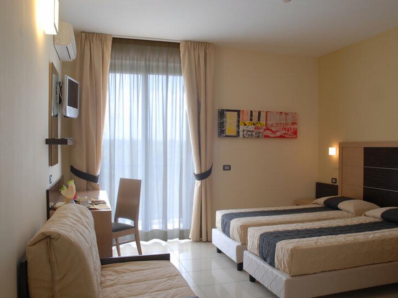 B41DE87D4BD580E6B7B23DF9797F3F4B