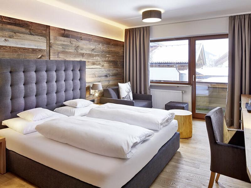 EACB910662892C7D15B3C7ABD4D6E007