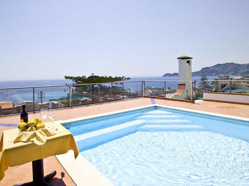 8D62CA89BFF3A2F0A1C972BD2F4368AB